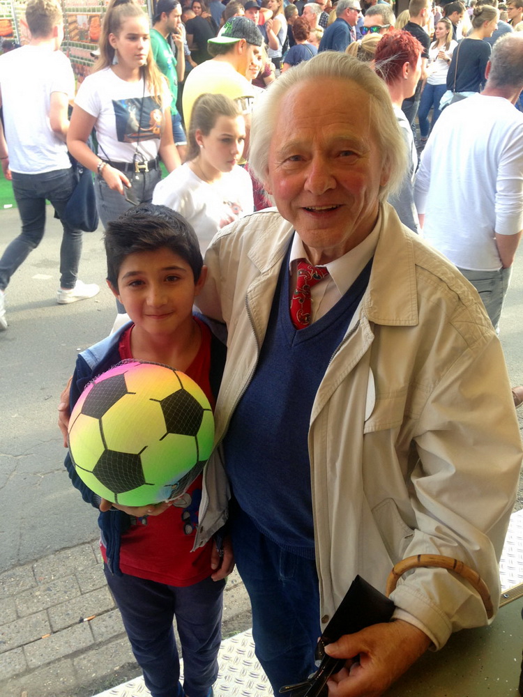 Foto mit Amar Saido, meinem Lebensretter (vor dem Ertrinken gerettet), auf dem Stoppelmarkt