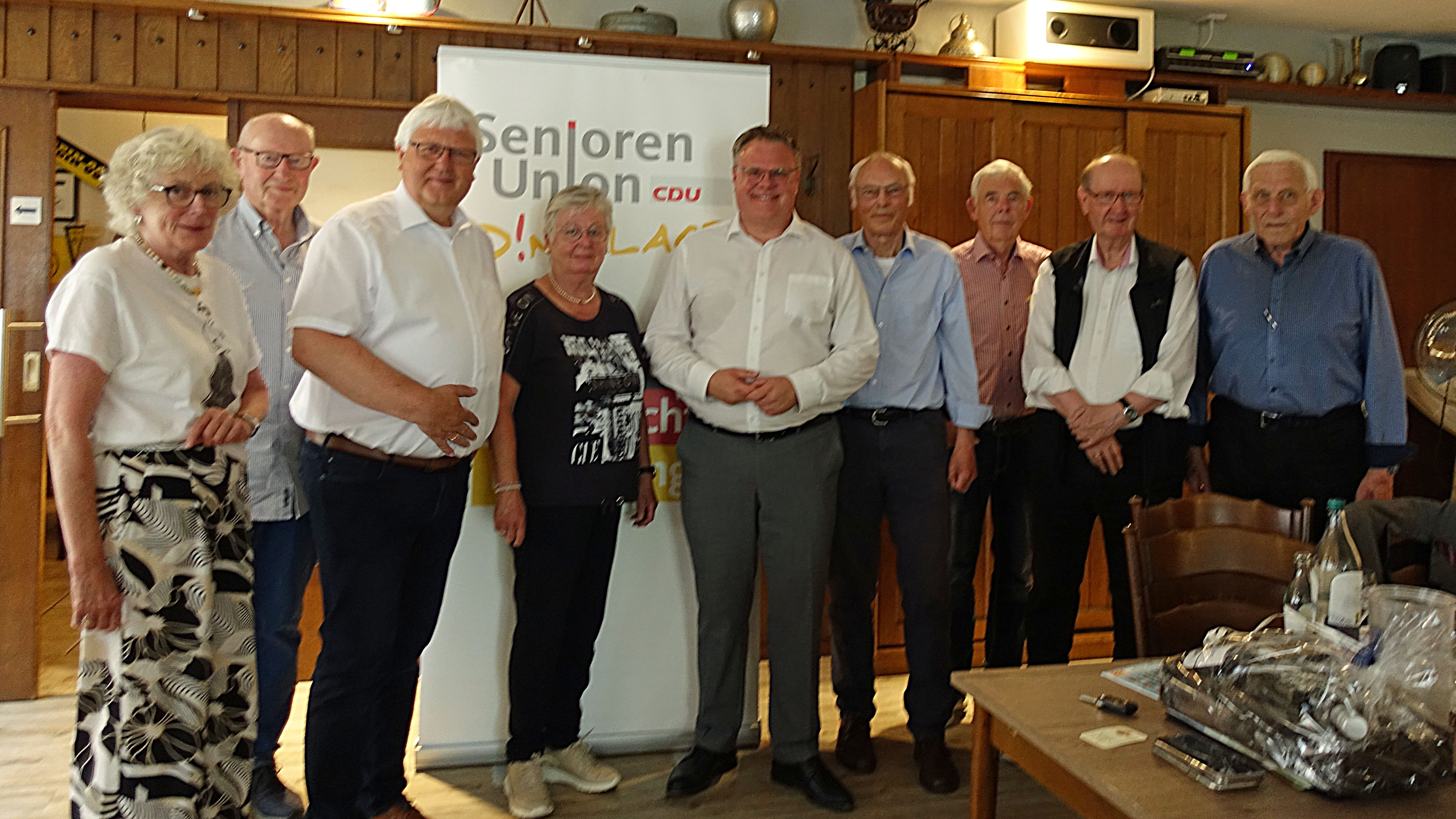 v. links: Waltraud Putthoff-Posledni, Gisbert D�dtmann, Robert Bl�mer, Marianne Albers, Tobias Gerdesmeyer, Hans Hoymann, Helmut H�ttig, Hans-Werner Engel, Hermann Nordmann